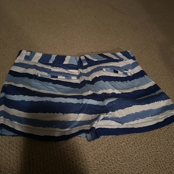 Vineyard vines shorts - Picture 4 of 5